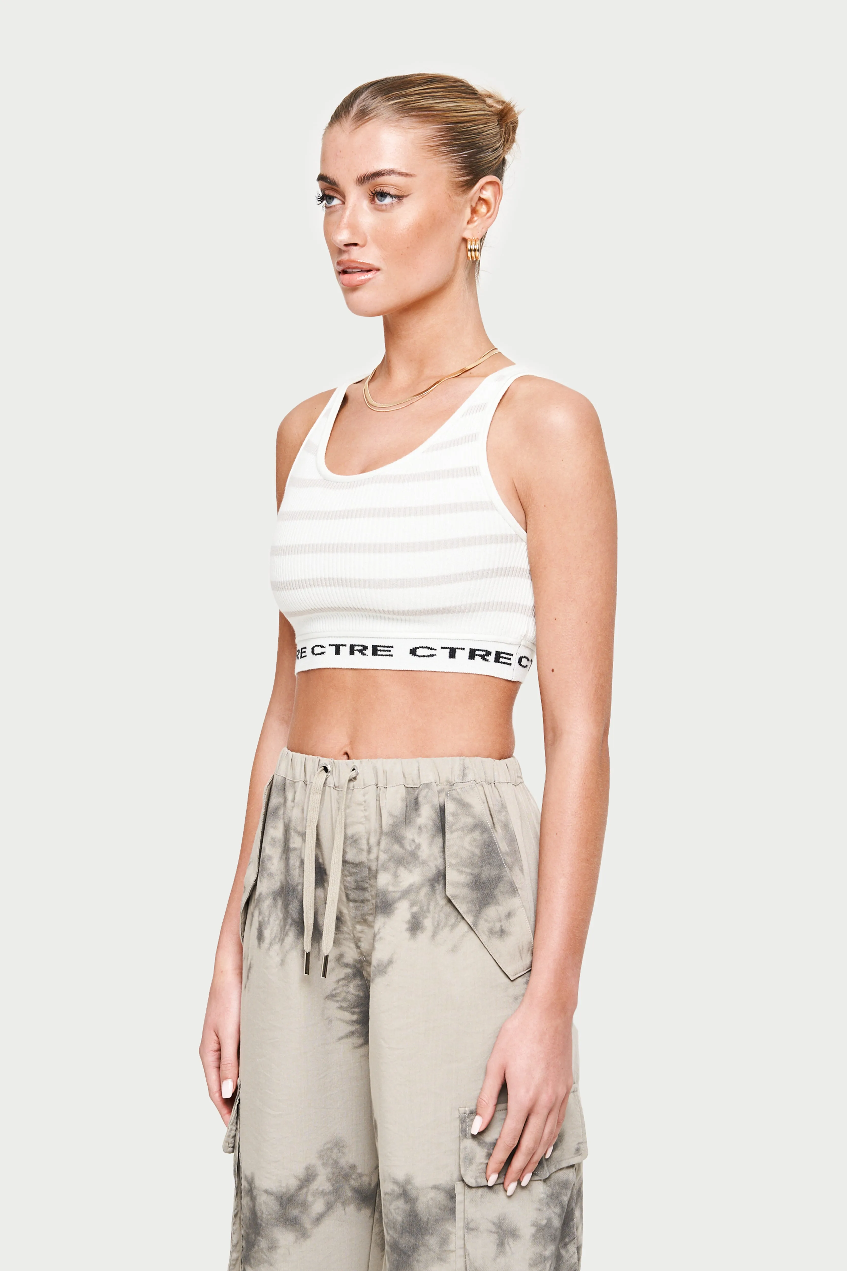 CTRE KNIT CROP TOP - BEIGE