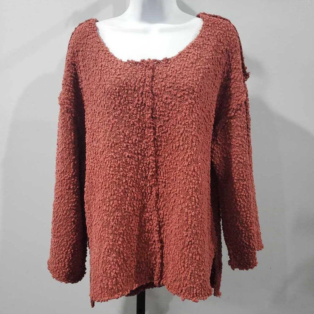 Entro Sweater Medium