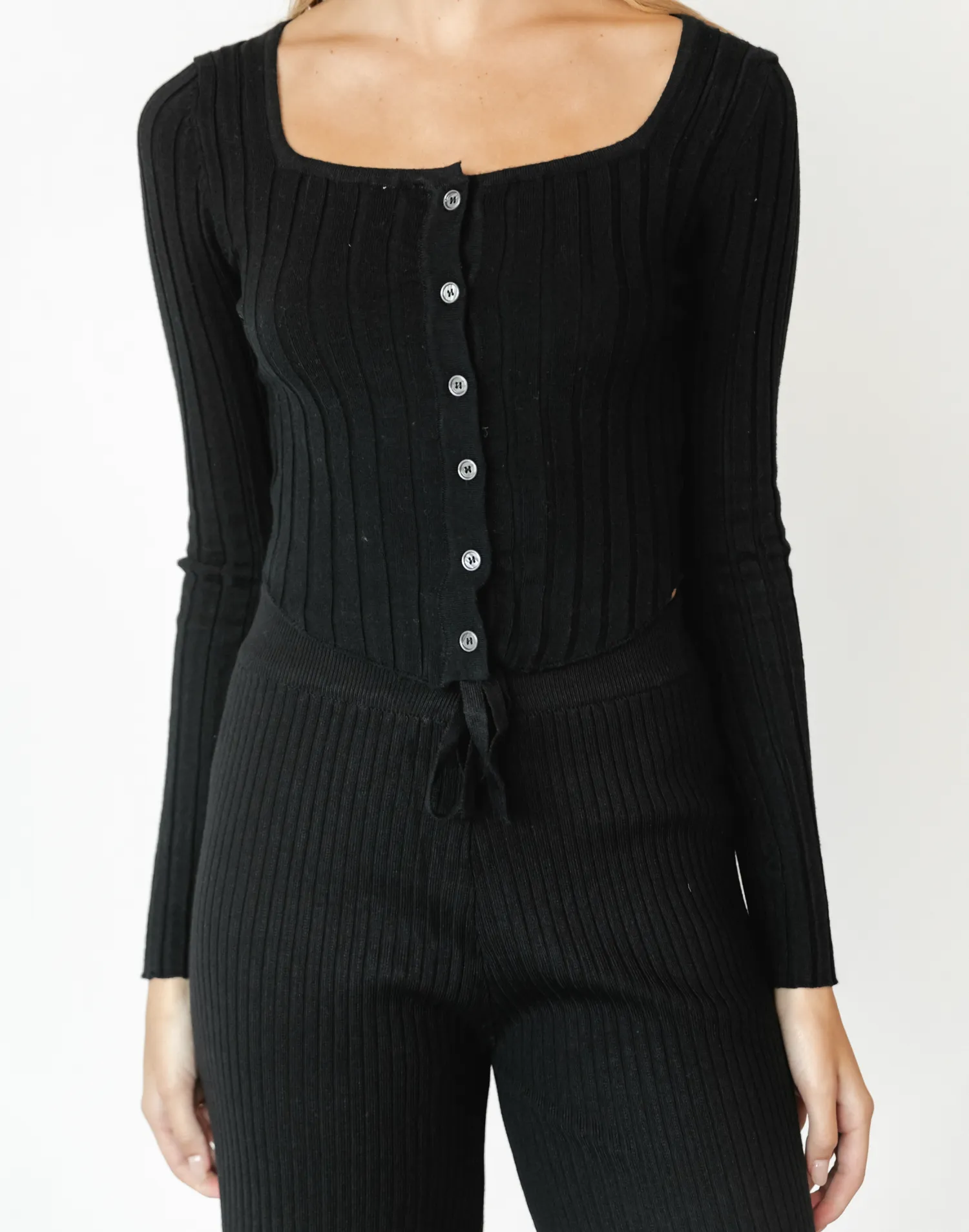 Mapel Long Sleeve Top (Black)