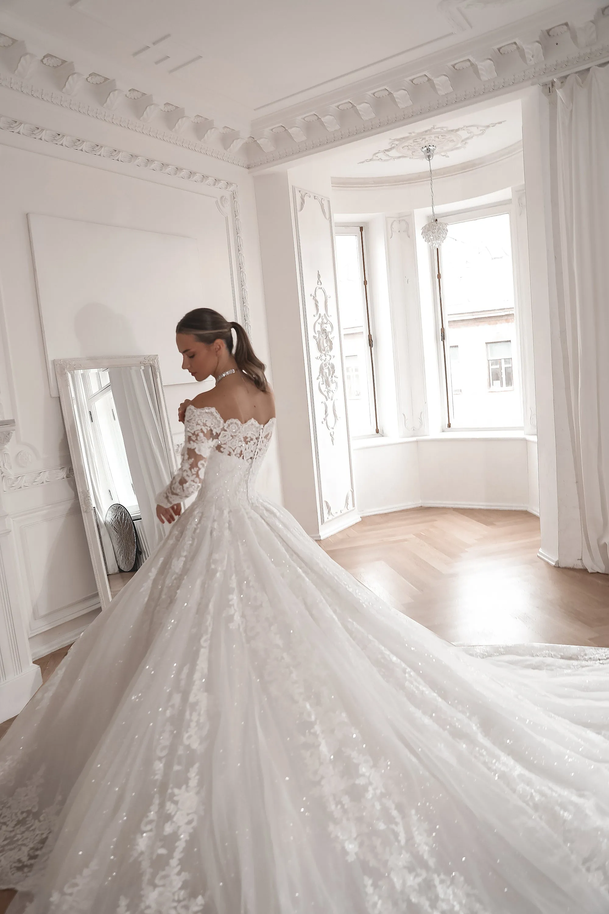 Off-the-Shoulder Lace Ball Gown Nuria