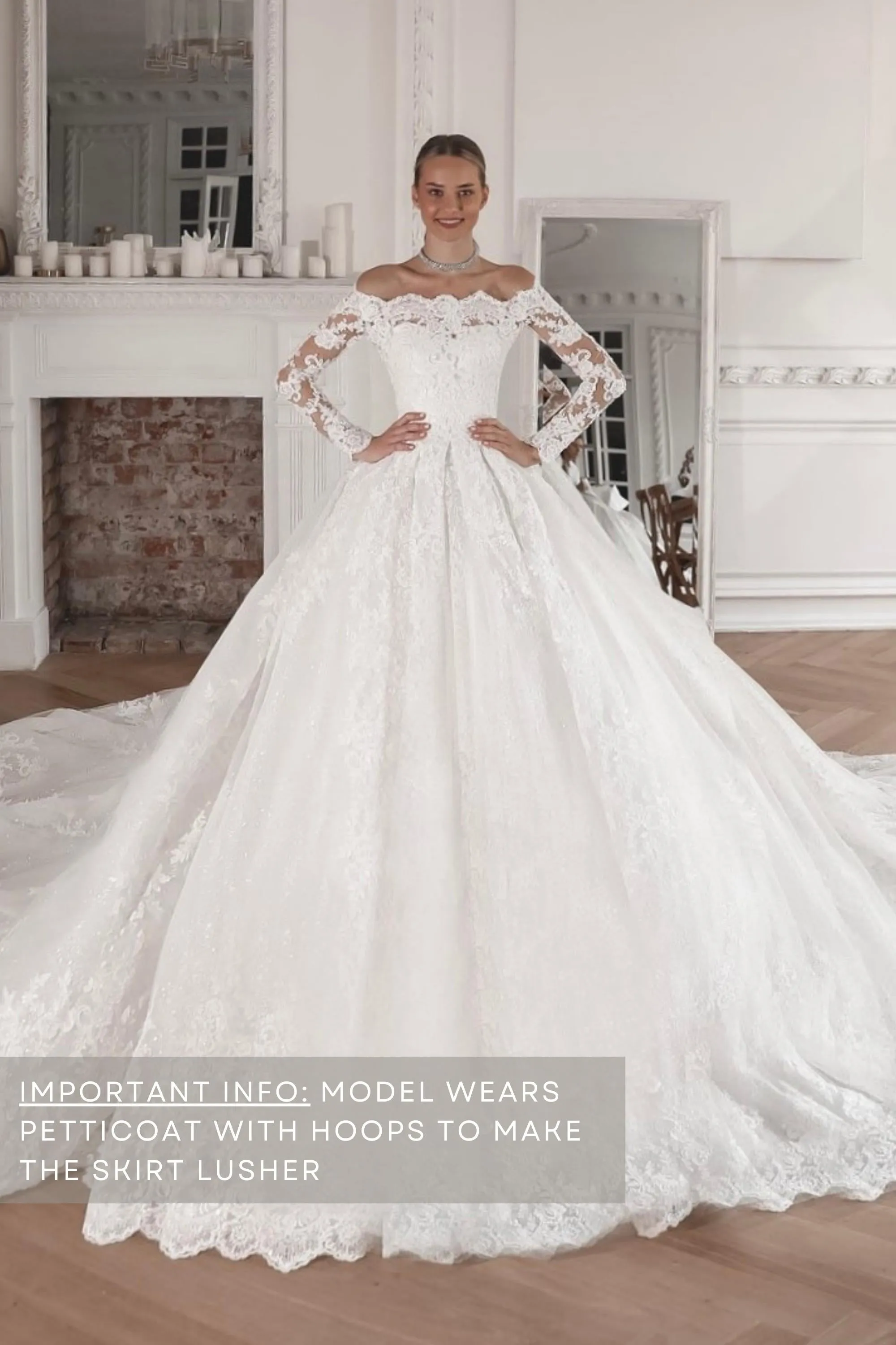 Off-the-Shoulder Lace Ball Gown Nuria